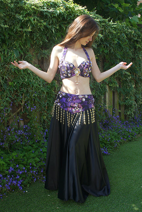 Beautiful belly dance costume Amani in lilac decorated with diamond stones