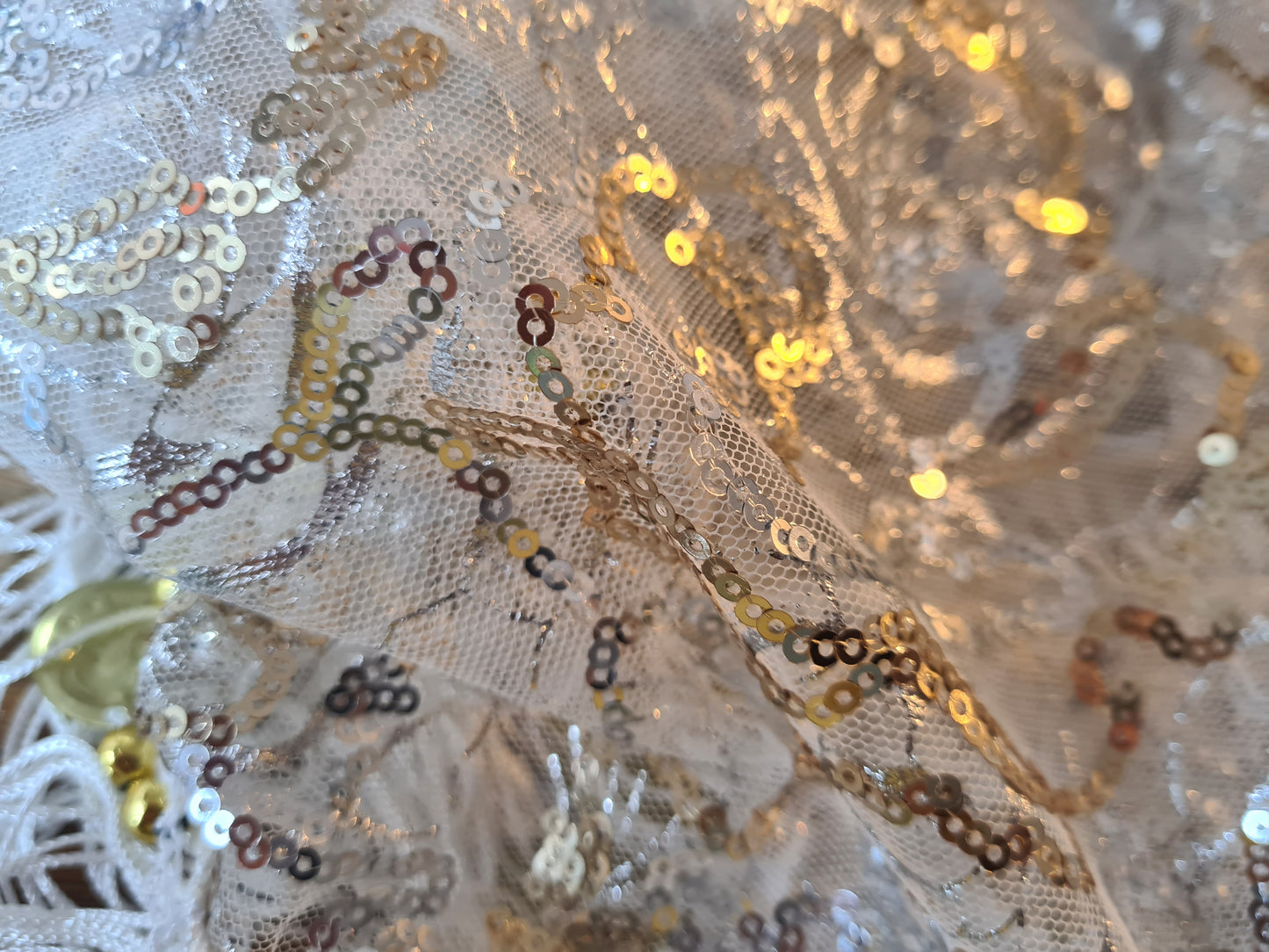 Hip scarf black with gold lines and coins