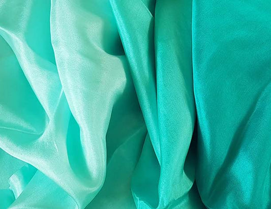 Silk veil in fuchsia color gradient 100% silk