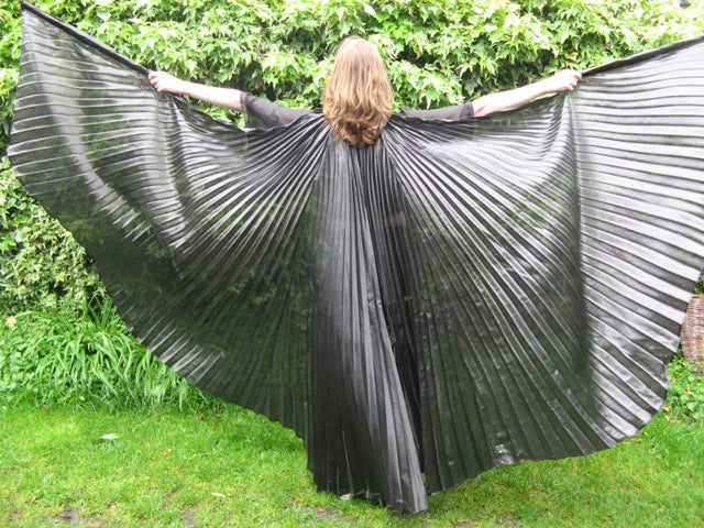 Isis wings organza lame black